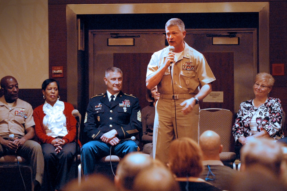 Senior Enlisted Advisor Addresses Family Support Professionals at Conference