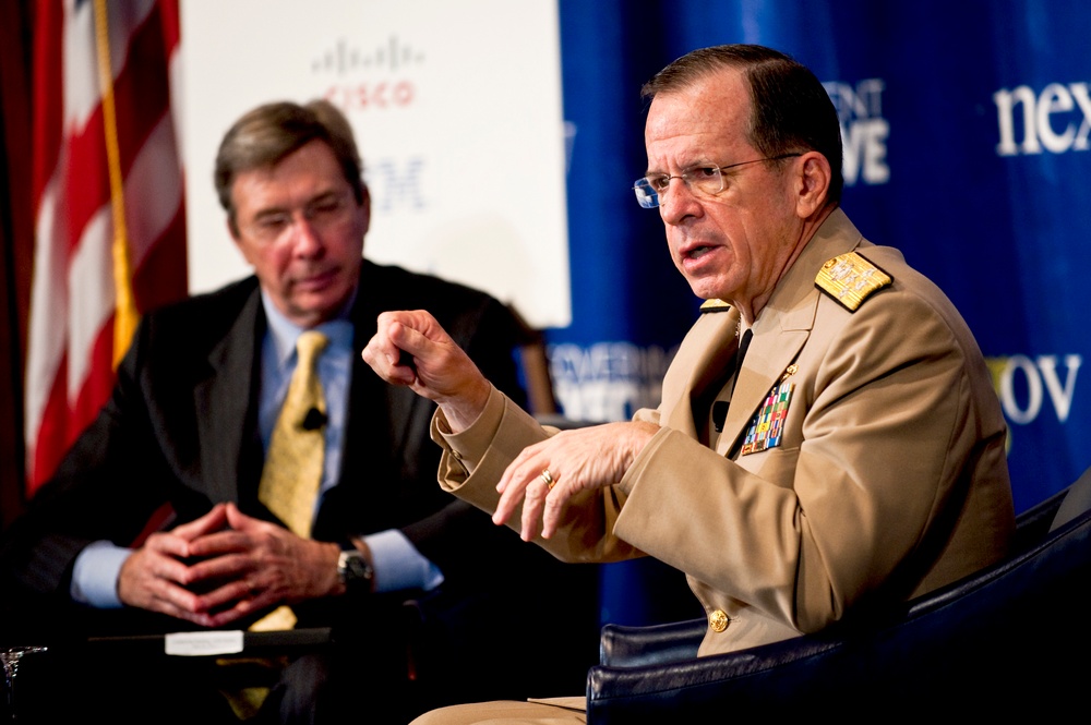 Mullen Addresses Government Executives at National Press Club