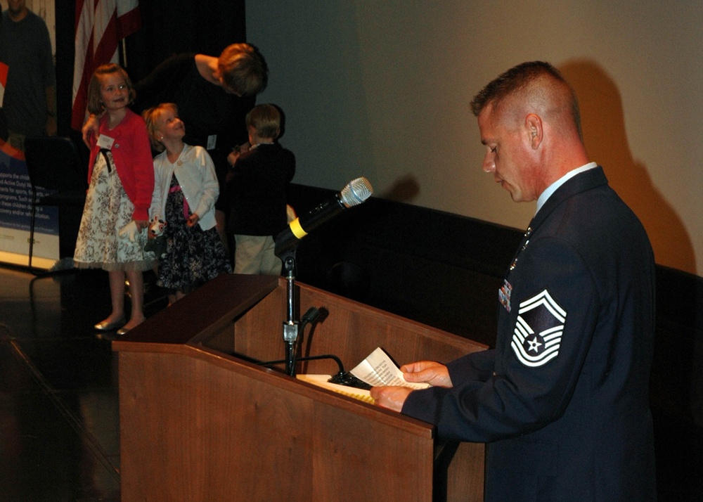 Air Force Senior Master Sgt. Honored as &quot;Our Military Kids Family of the Year&quot;