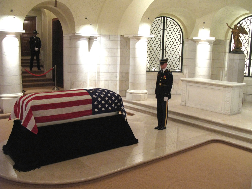 Last WWI Veteran Honored at Arlington National Cemetery