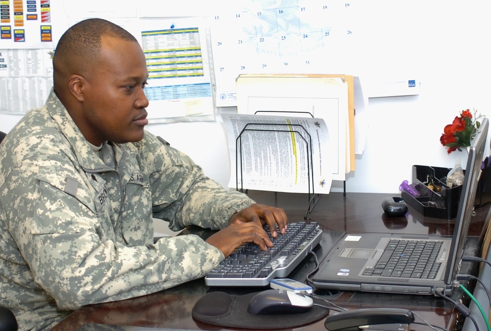 Army Specialist Earns MBA, Transitions to Investment Firm