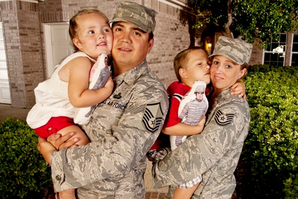Air Force Family Shares Deployment Experiences Through Blog