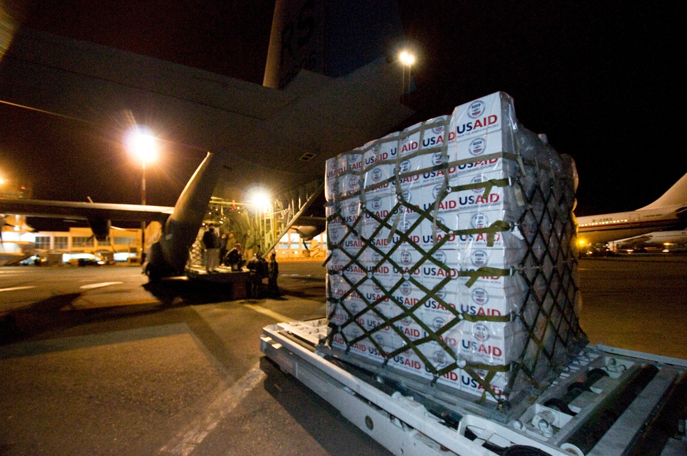 U.S. Airmen Deliver Aid to Tunisian Airport Amid Libyan Unrest