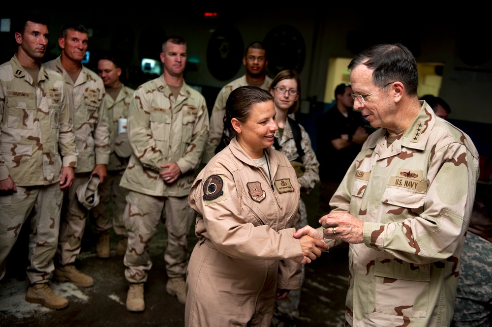 Mullen Visits U.S. Troops in Djibouti, Reassures Allies