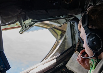 B-1B Lancer soars over the United States