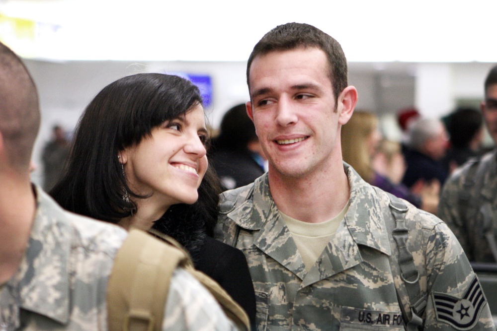 Airman Returns Home for the Holidays After 7-Month Deployment