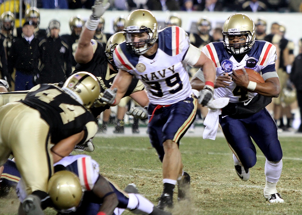 Dobbs Leads Navy to Victory Over Army in Annual Rivalry Game