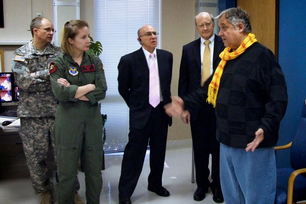 Military Doctors Learn Battlefield Acupuncture at Joint Base Andrews