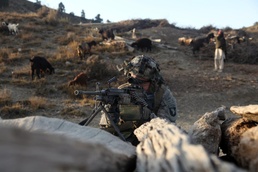 U.S. Soldier Provides Security During Large Air Assault Mission in Afghanistan
