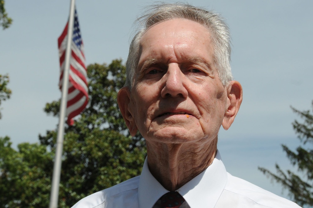 World War II Veteran Reflects on Service at Alexandria National Cemetery