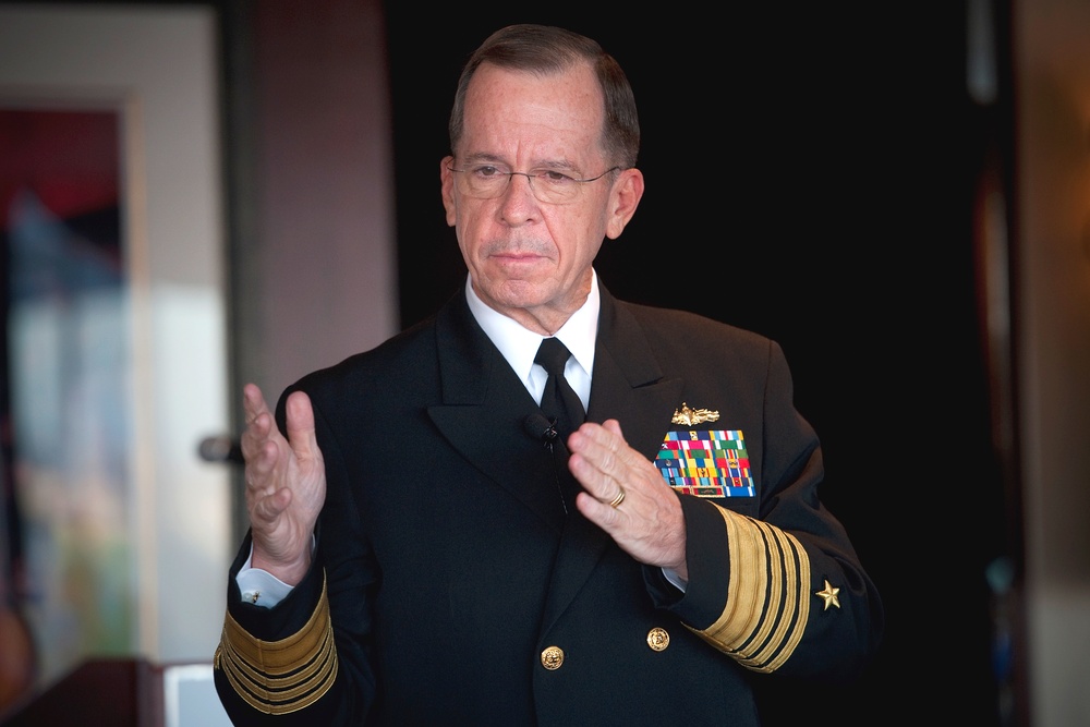 Mullen Addresses Air Force Diversity Group in Virginia