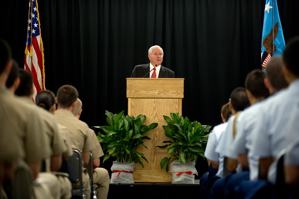 Defense Secretary Gates Addresses ROTC Cadets at Duke University