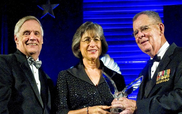 Defense Department Honors Guard, Reserve Employers