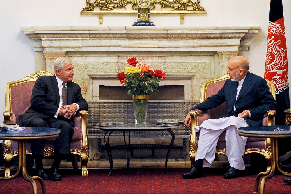 U.S. Defense Secretary Meets with Afghan President in Kabul