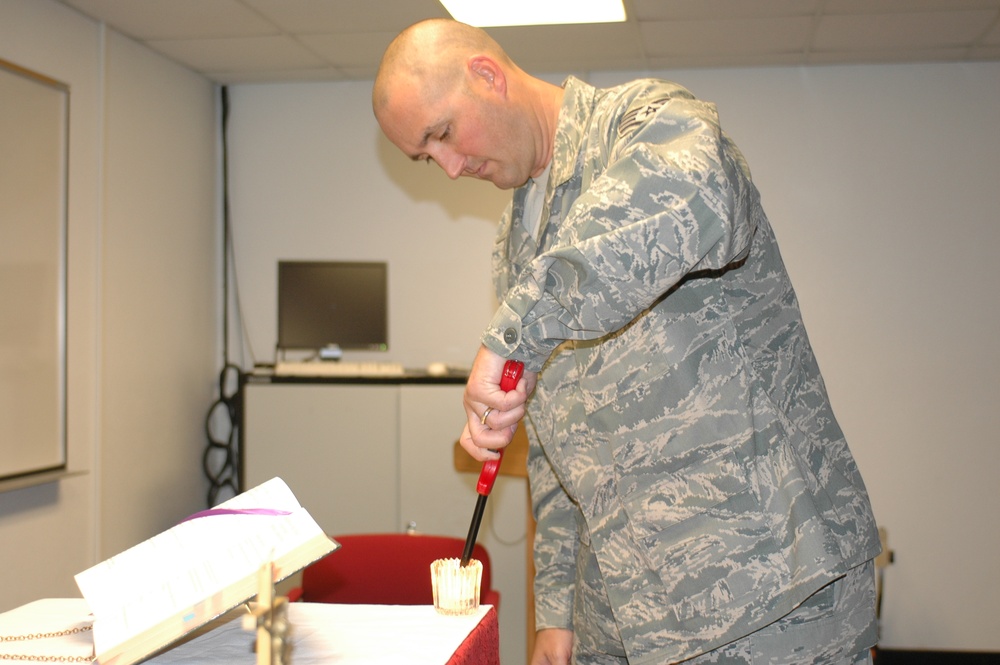 Arizona Air National Guard Chaplain's Assistant Prepares for Catholic Mass