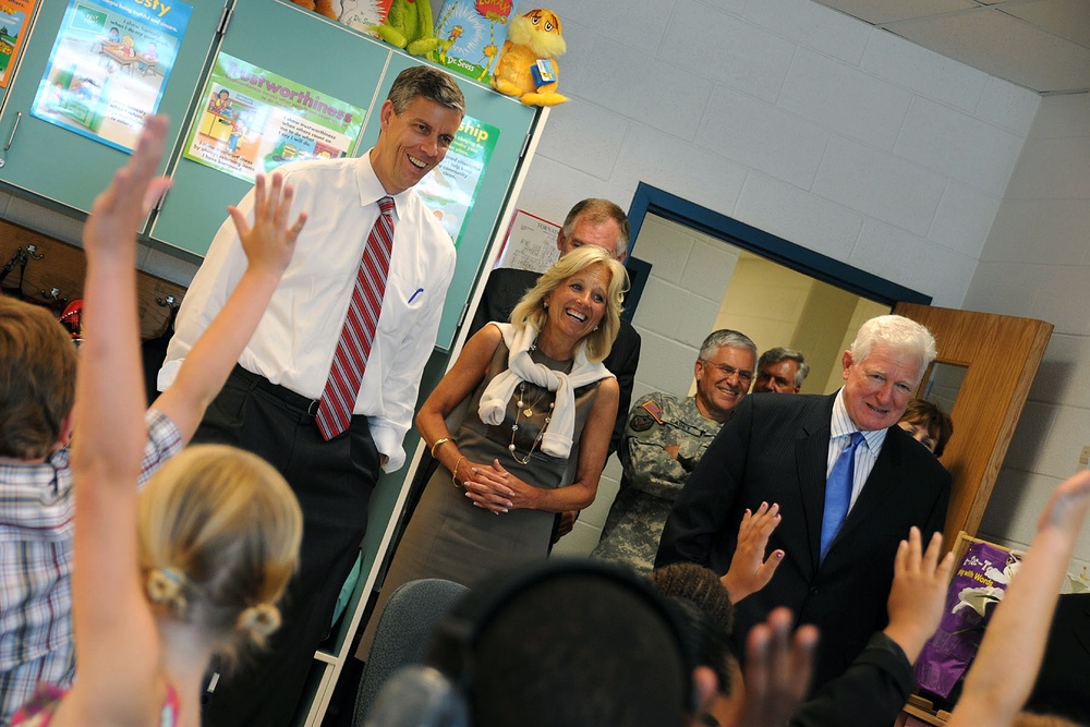 Education Secretary Arne Duncan Visits Ft. Belvoir Elementary School