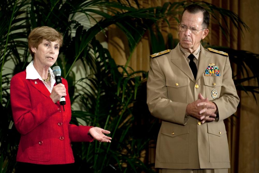 Mullen and Wife Address USC Audience at Town Hall Meeting