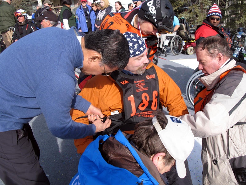 Shinseki Helps Disabled Veteran Prepare for Winter Sports Clinic