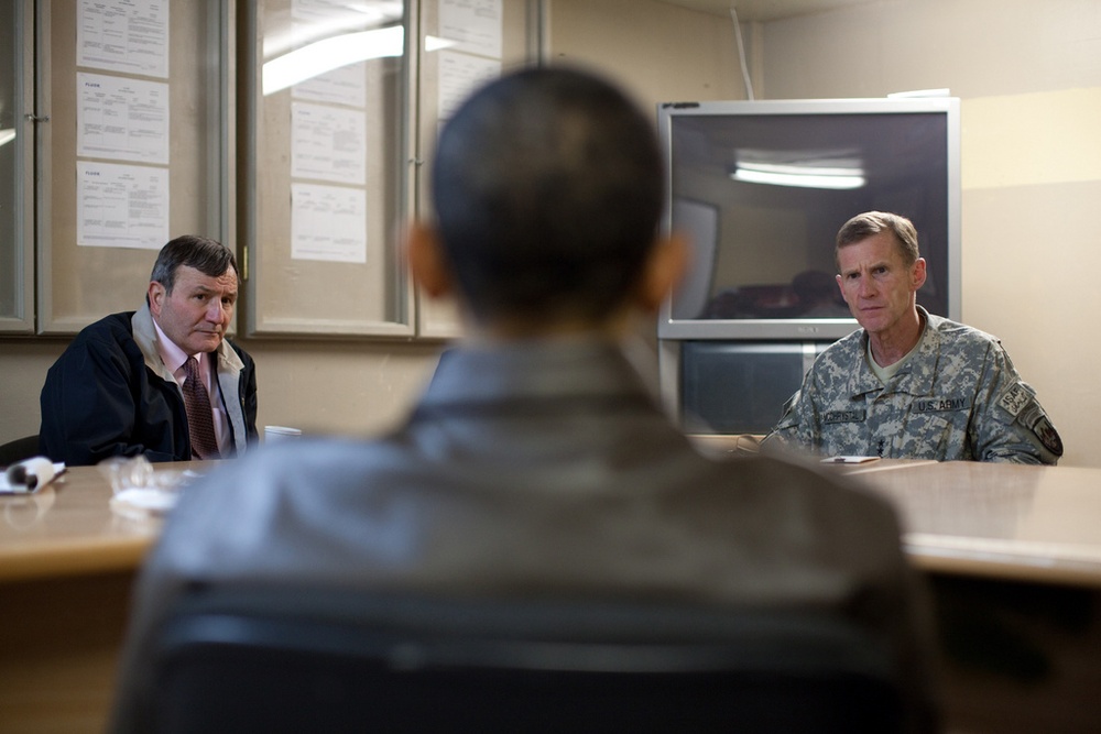 Obama Meets with Top U.S. Officials in Afghanistan