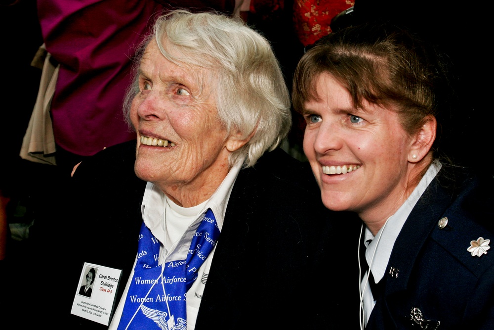 WWII WASP Pilot and Granddaughter Honored at Arlington National Cemetery
