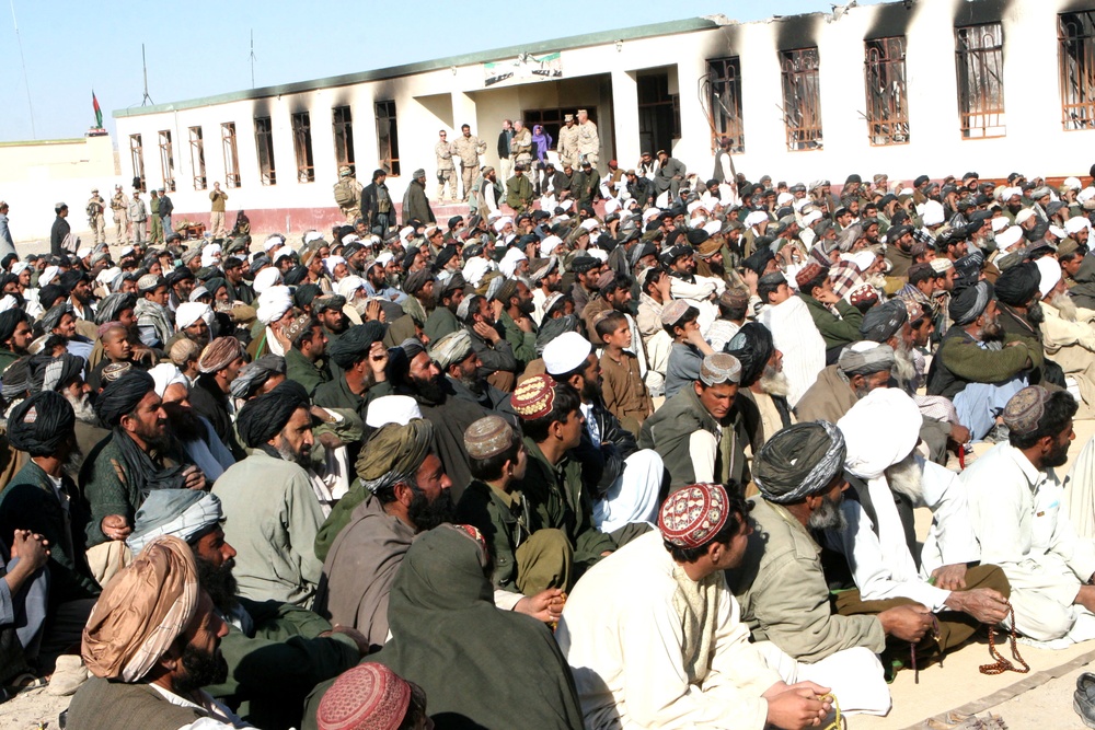 Hundreds Gather for Community Meeting in Afghanistan's Helmand Province