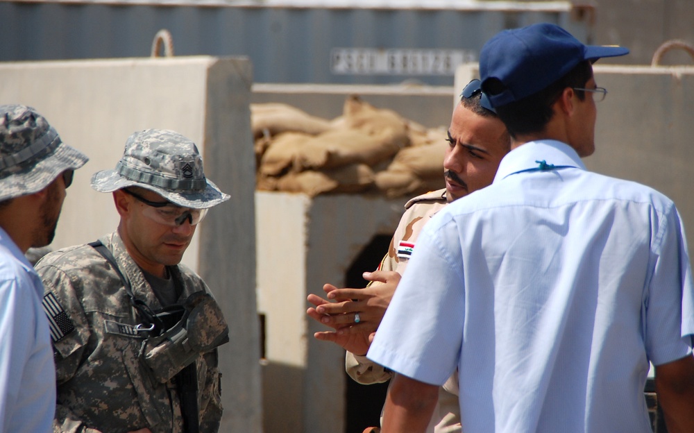 U.S. Army Sergeant Trains Iraqi Counterpart on Convoy Procedures