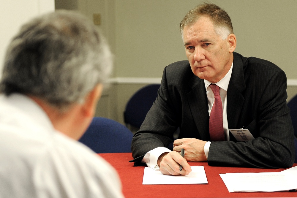 U.S. and U.K. Defense Officials Meet in London to Discuss Cooperation