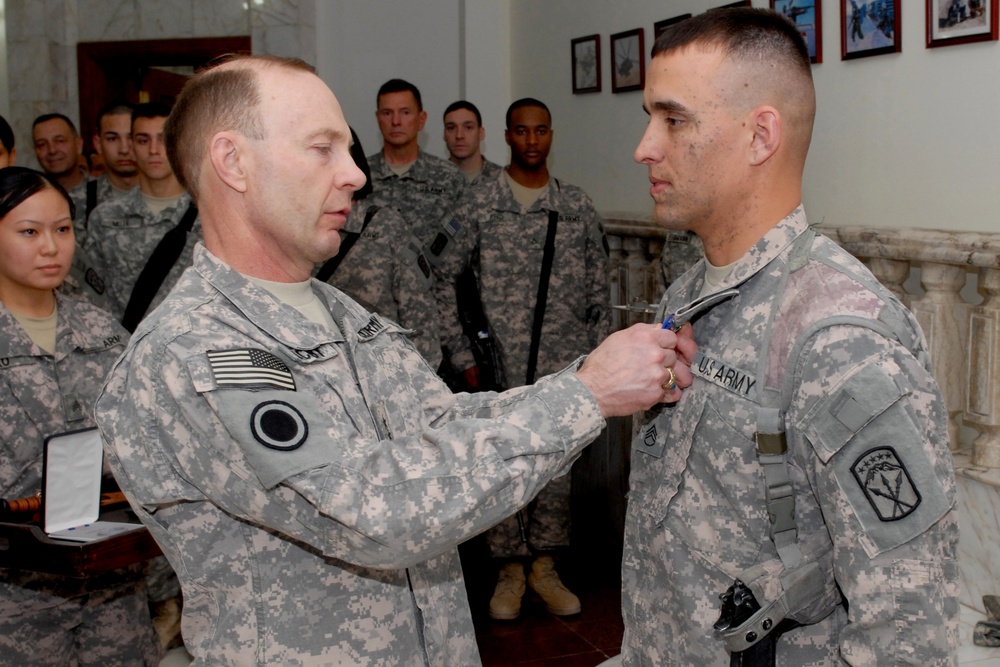 Army Honors Soldier for Heroic Lake Rescue