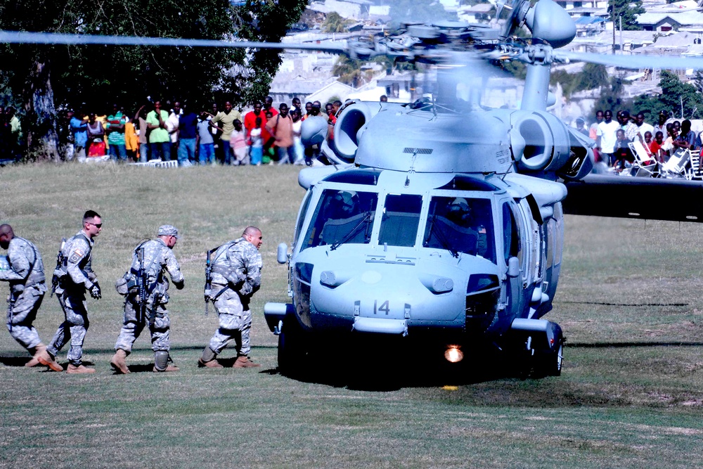Soldiers Provide Humanitarian Aid in Haiti