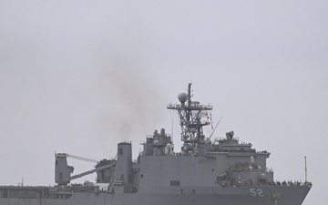 USS Pearl Harbor (LSD 52) Visits Naval Surface Warfare Center, Port Hueneme Division
