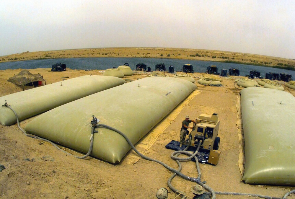 Marine Corps Relies on Reverse-Osmosis Water Purifiers During Iraqi War