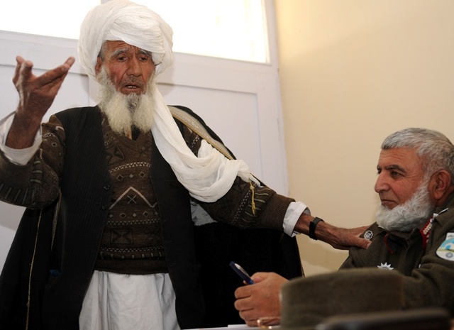 Village Elder Meets With Provincial Police Chief in Afghanistan's Ghazni Province