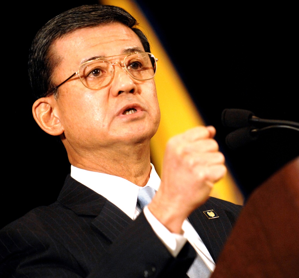 Shinseki Addresses Suicide Prevention at DoD/VA Conference