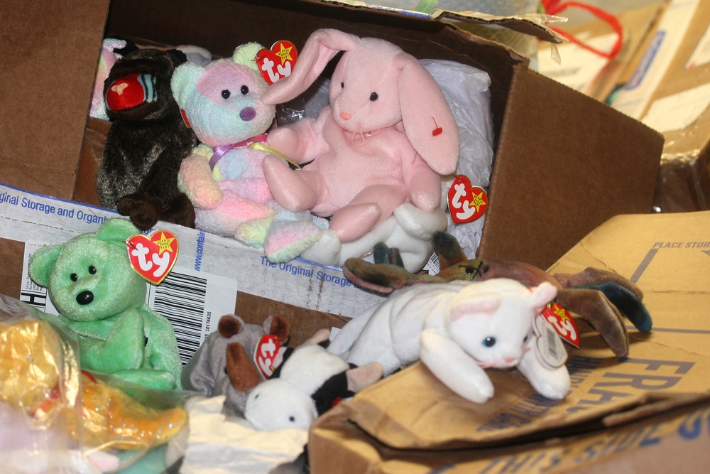 Marine Spouses Collect Over 70,000 Beanie Babies for Afghan Children