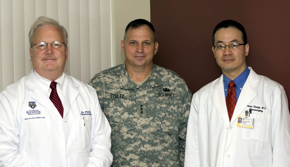 Army Reserve Neurosurgeon Leads Traumatic Brain Injury Research