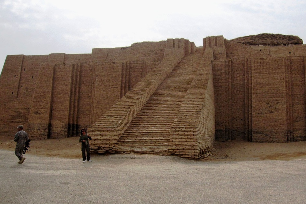U.S. Soldiers Tour Ancient Ziggurat in Iraq