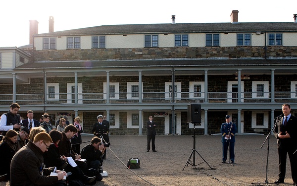 U.S., Canadian Defense Chiefs Hold Joint Press Conference in Halifax