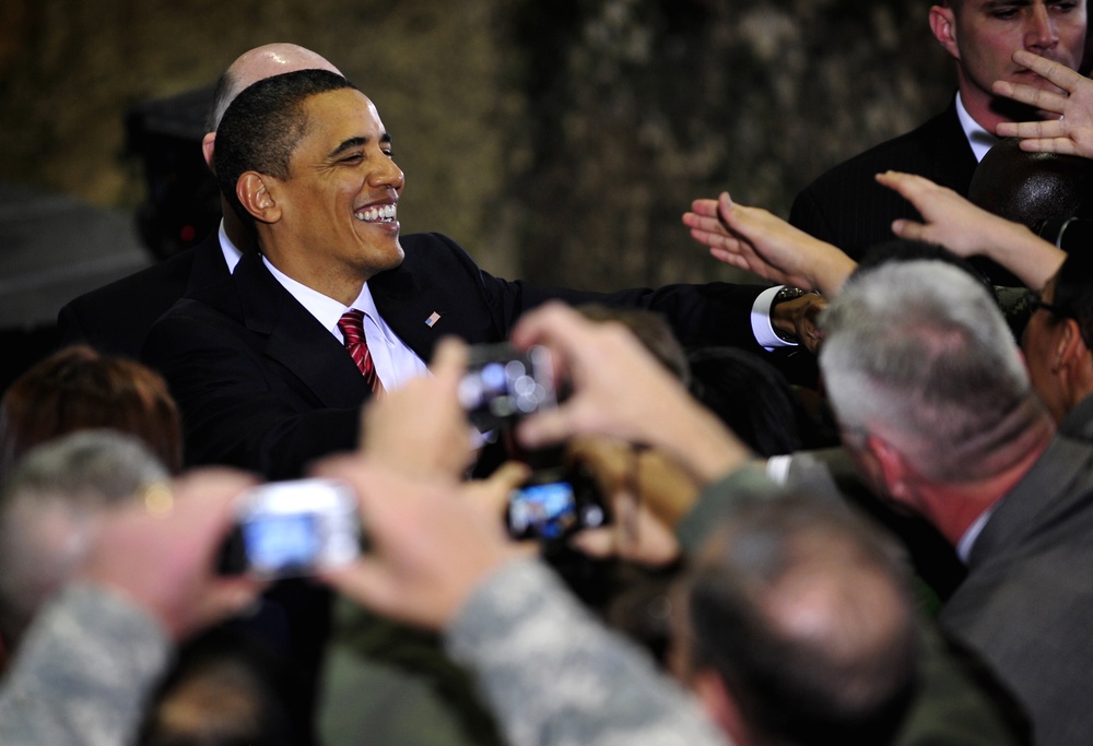 Obama Greets Troops at Osan Air Base in South Korea