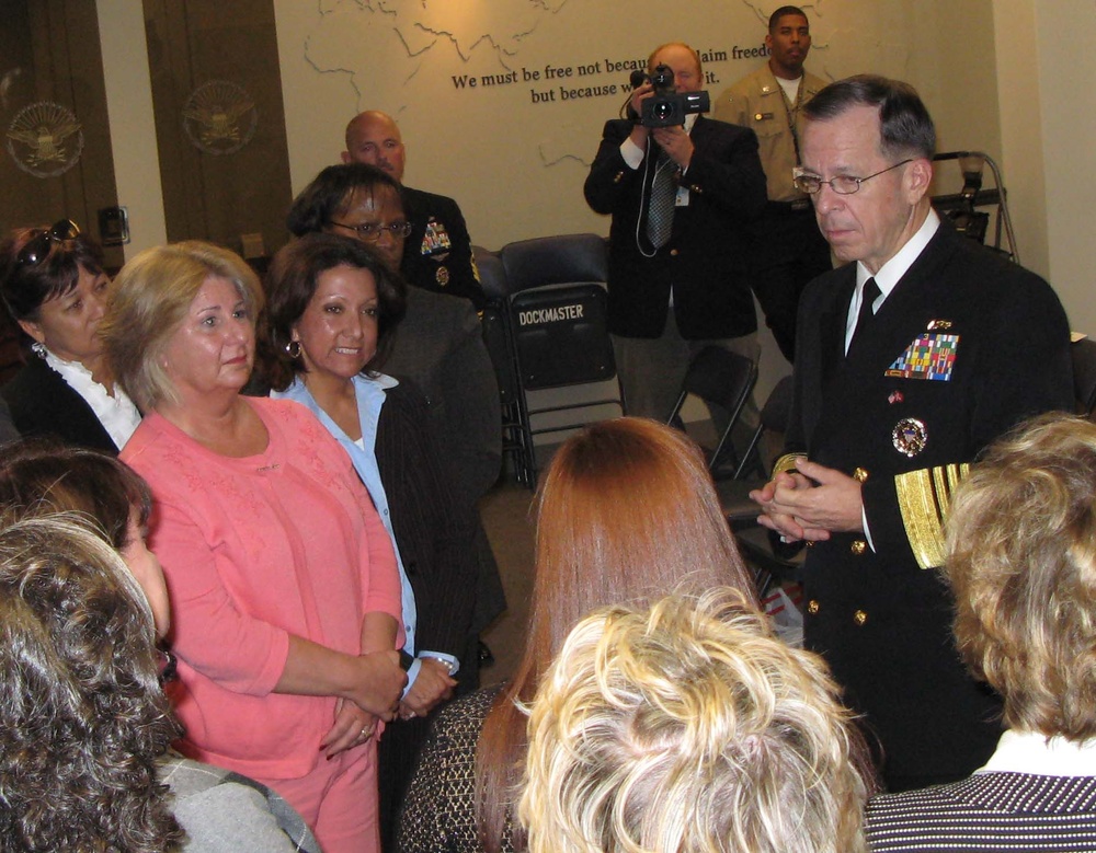 Top DoD Teachers Honored at Pentagon Ceremony