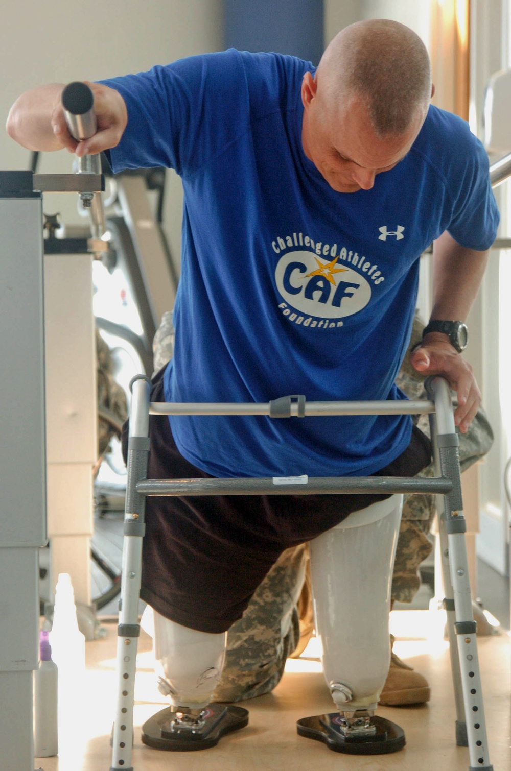 Army Lt. Col. Learns to Walk Again at Rehabilitation Center