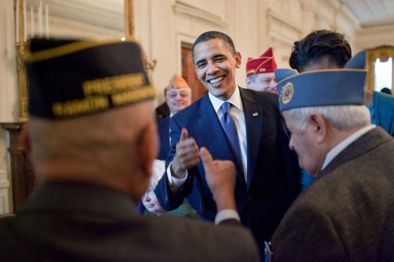 Obama Shares Thumbs-Up with Veteran at White House Veterans Day Breakfast
