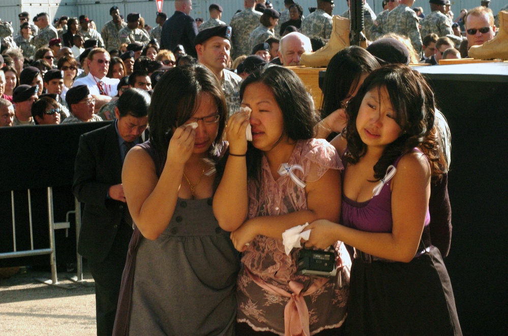 Families of Fort Hood Victims Attend Memorial Ceremony