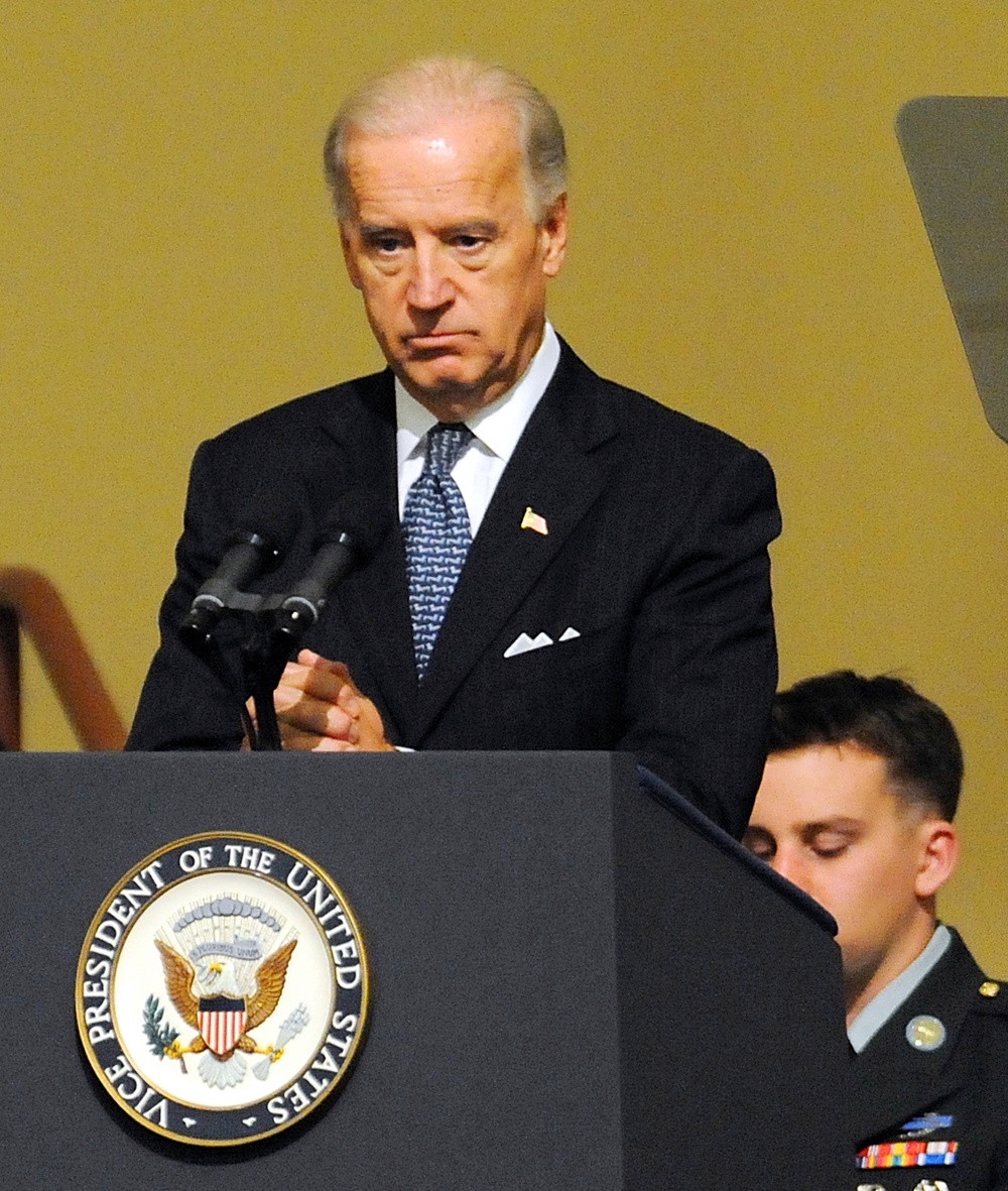 Biden Honors Fallen Soldiers at Memorial Service