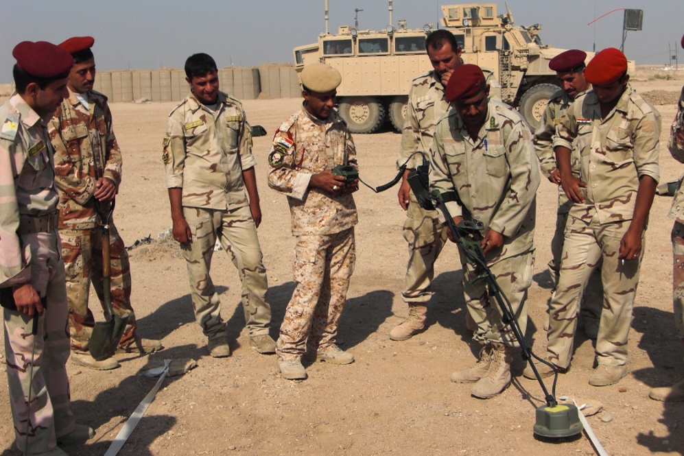 Soldiers Train on Mine Detection in Iraq
