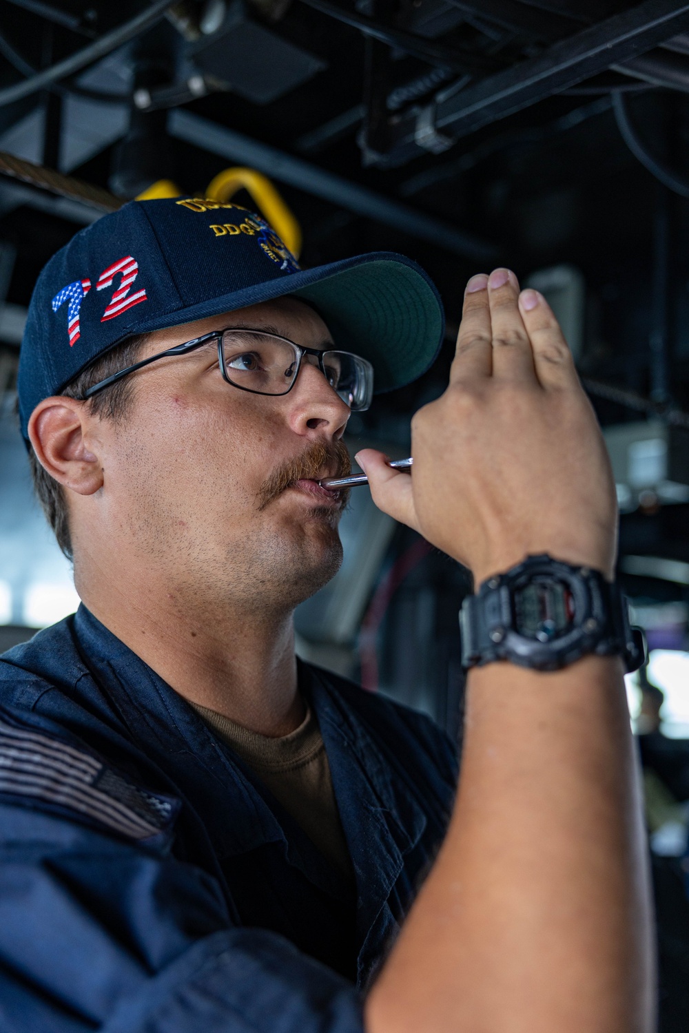 USS Mahan (DDG 72) Sailor on the Bridge