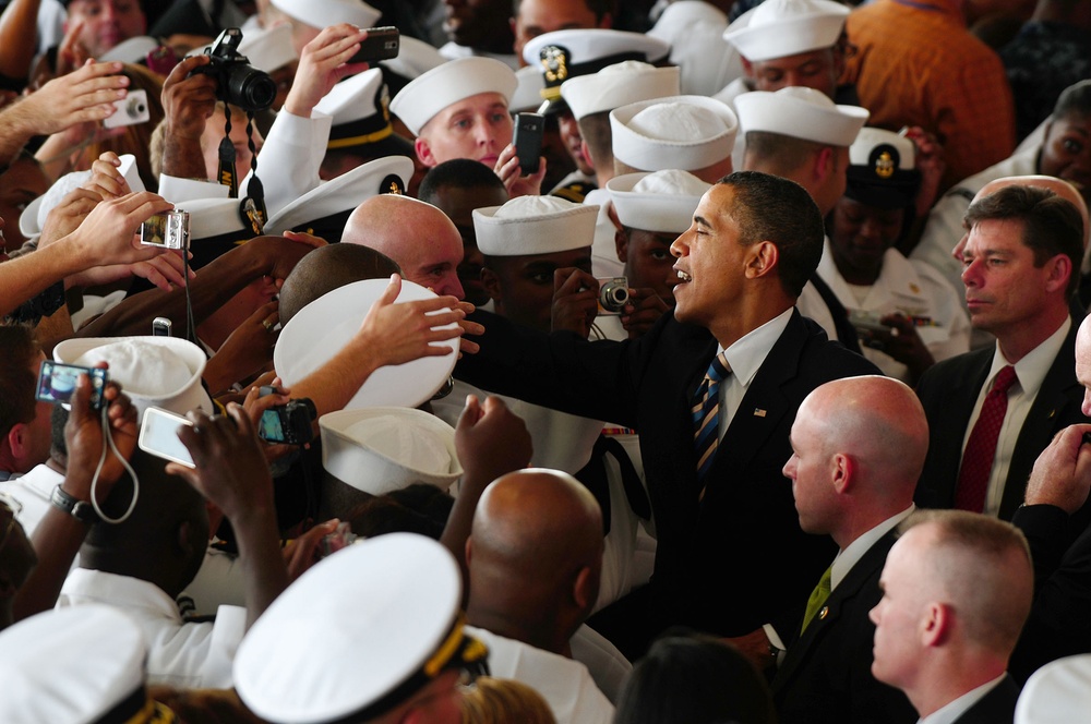 Obama Rallies Troops at Naval Air Station Jacksonville