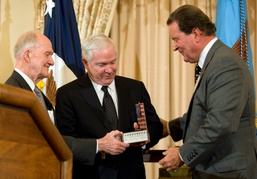 Gates Honored with George C. Marshall Award for Lifetime of Service