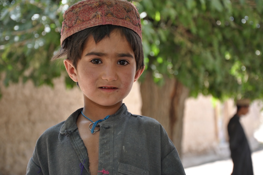 U.S. Soldiers Provide School Supplies to Afghan Children in Kandahar