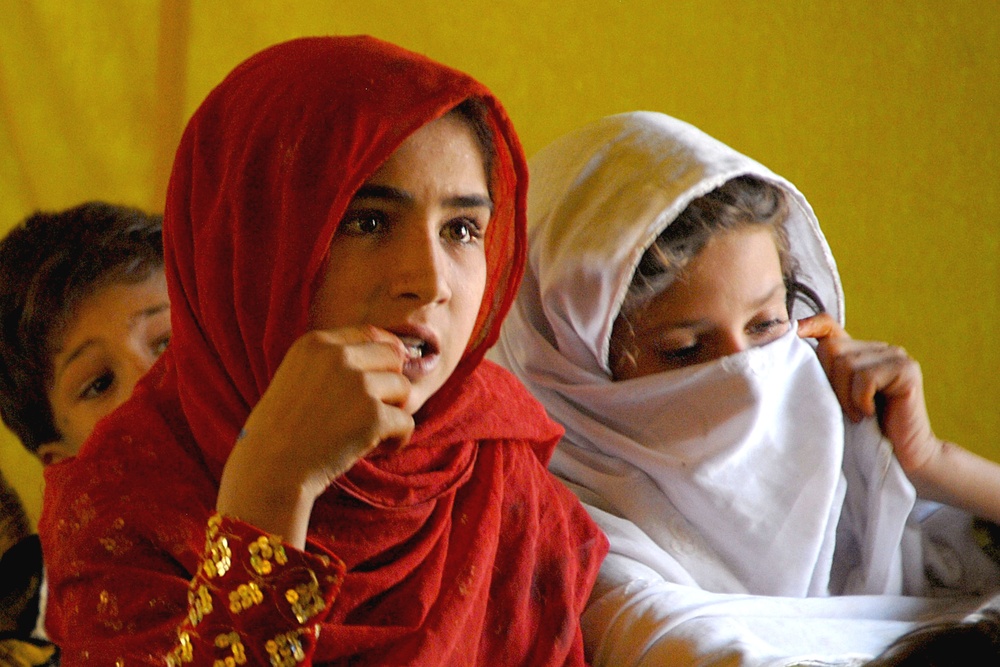 Afghan Students Attend Lesson in Temporary School Tent