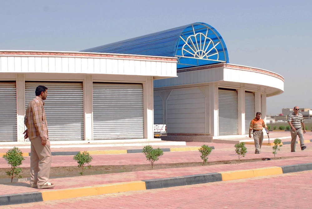 Basra Market Reopens, Offering Hope for Normalcy